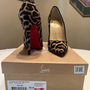 Leopard Christian louboutin size 5 1/2 for sale!!